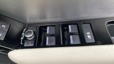 Land Rover Range Rover Velar 2.0 P250 R-Dynamic SE 5dr Auto Petrol Estate